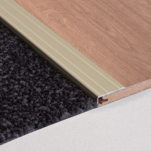 Hoeklijnprofiel\u002010mm\u0020RVS\u0020zelfklevend